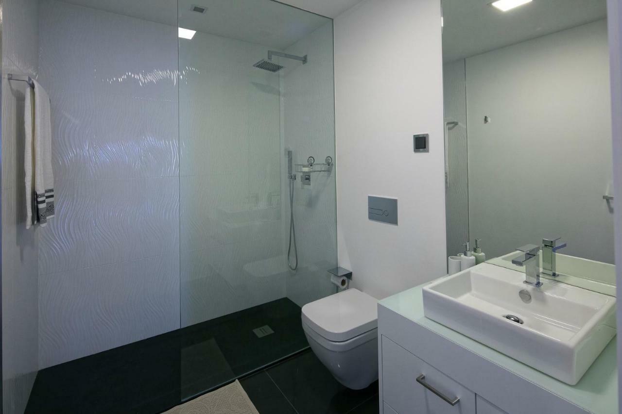 Spacious Luxury Holiday Apartment With A Great View, Funchal, Free Wifi And Parking Екстер'єр фото