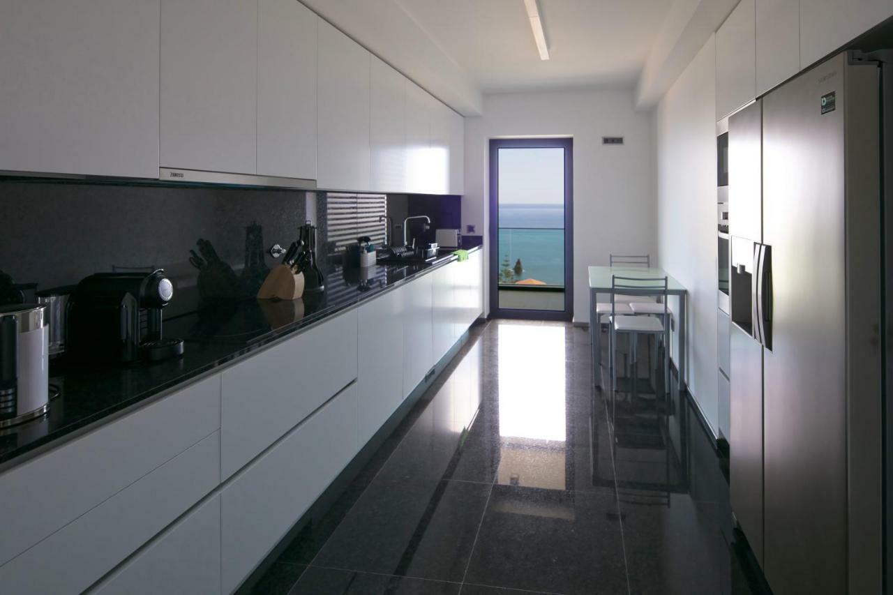 Spacious Luxury Holiday Apartment With A Great View, Funchal, Free Wifi And Parking Екстер'єр фото